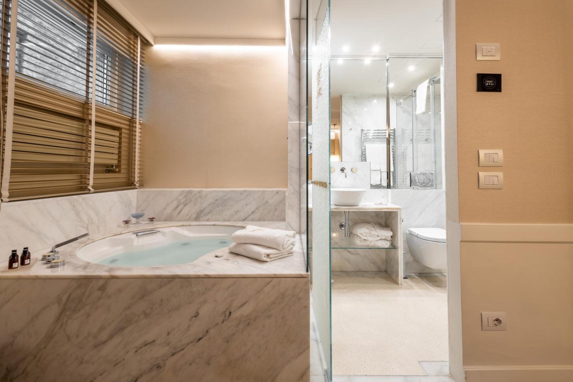 Ponte Vecchio Suites&spa Hotel 4*