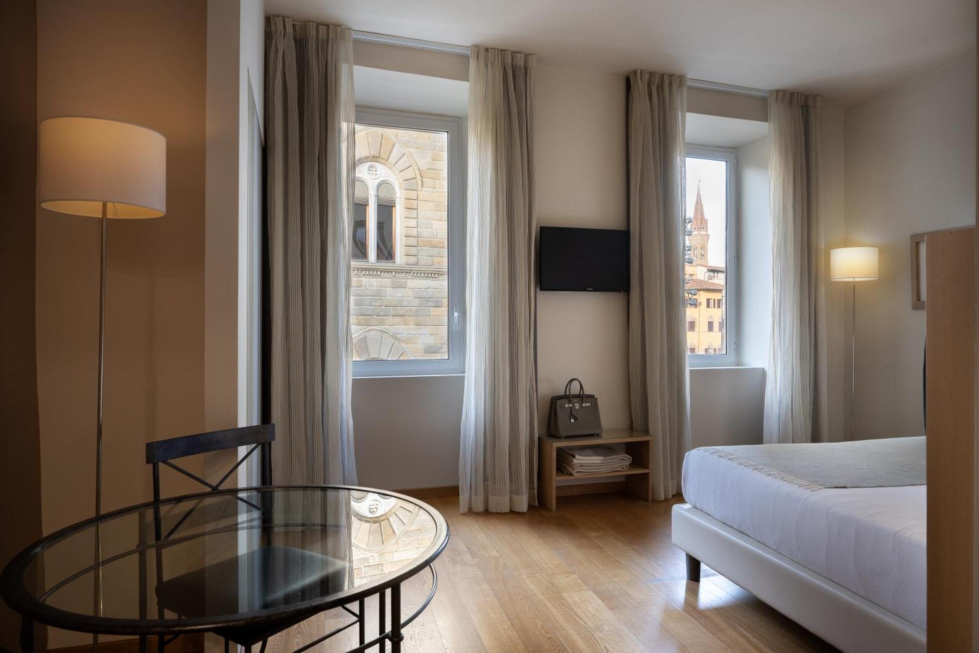 Aparthotel Relais Piazza Signoria 3*
