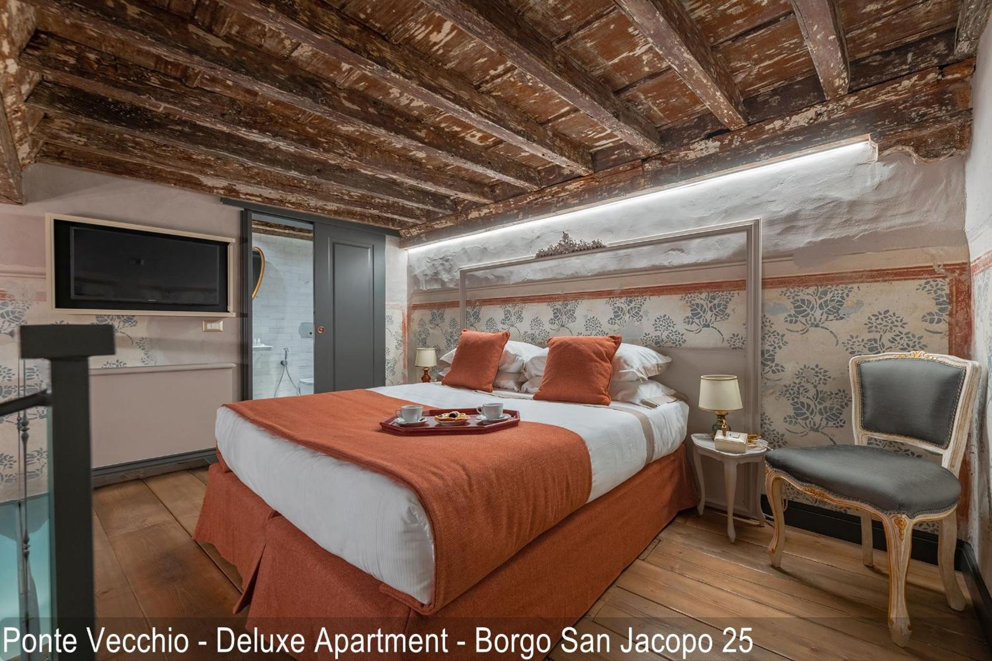 Soggiorni D'arte Centro Storico Accanto A Ponte Vecchio Appartamento *