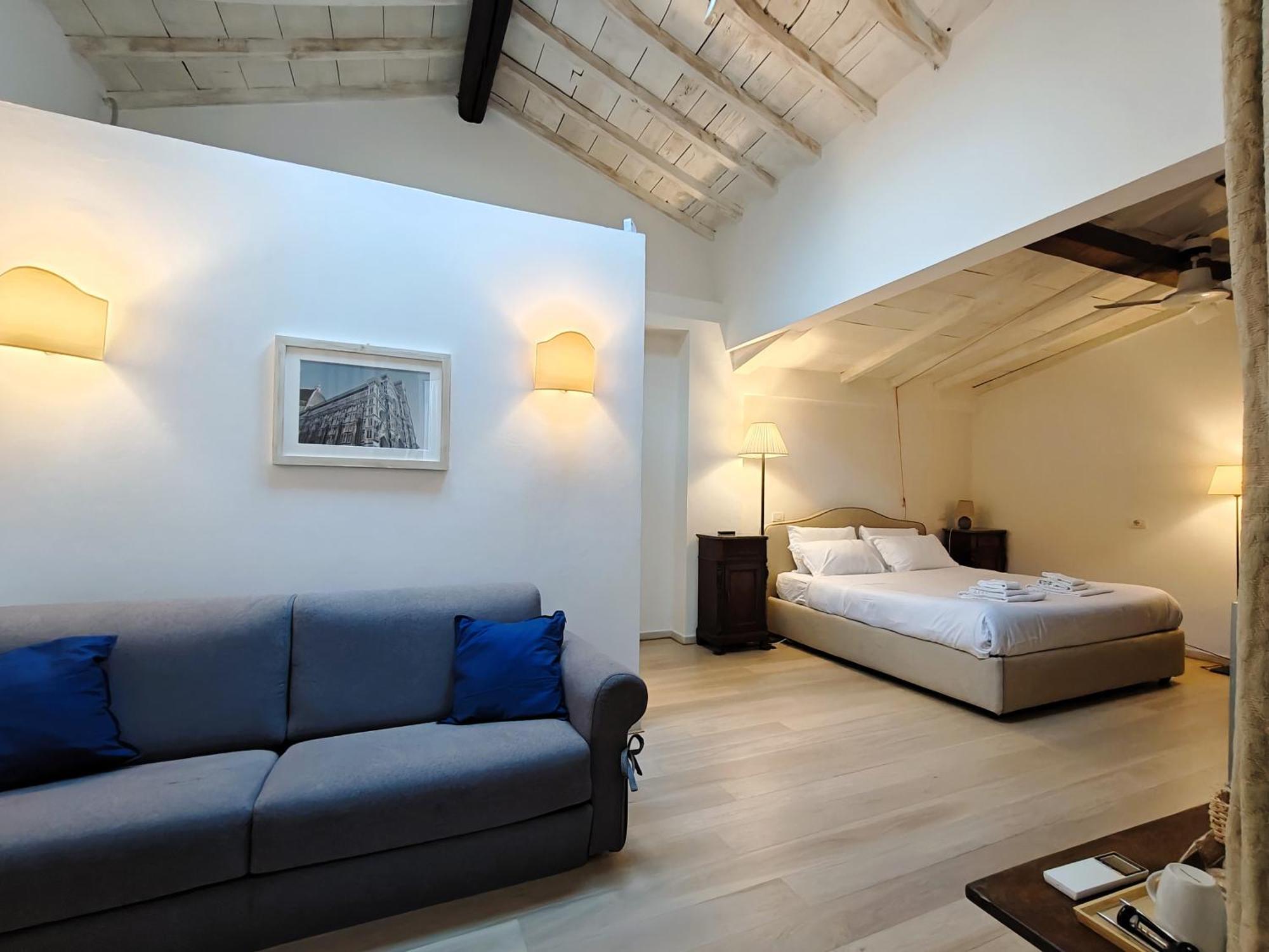 Apartment Cortile Santa Monaca *