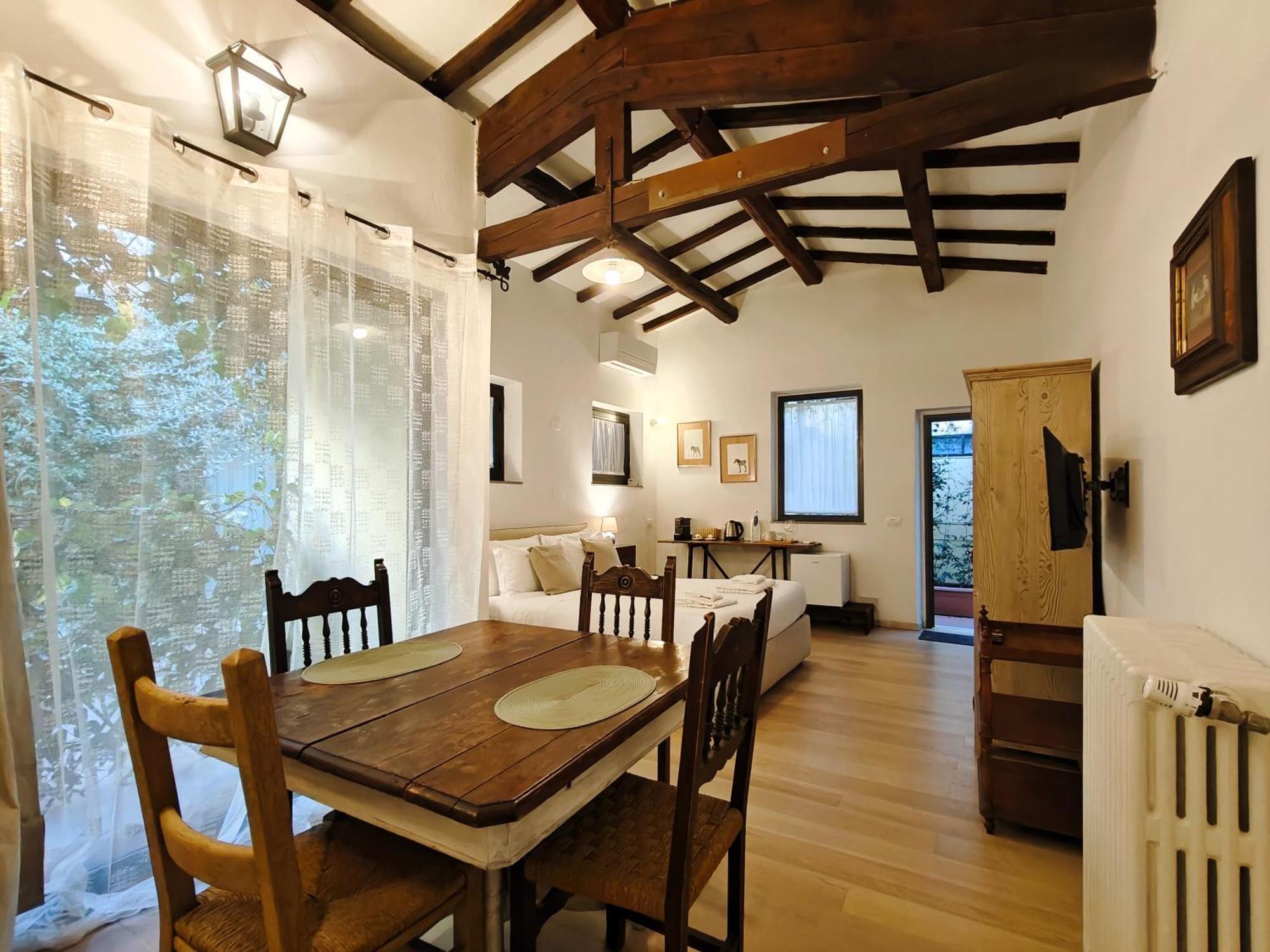 Cortile Santa Monaca Apartment
