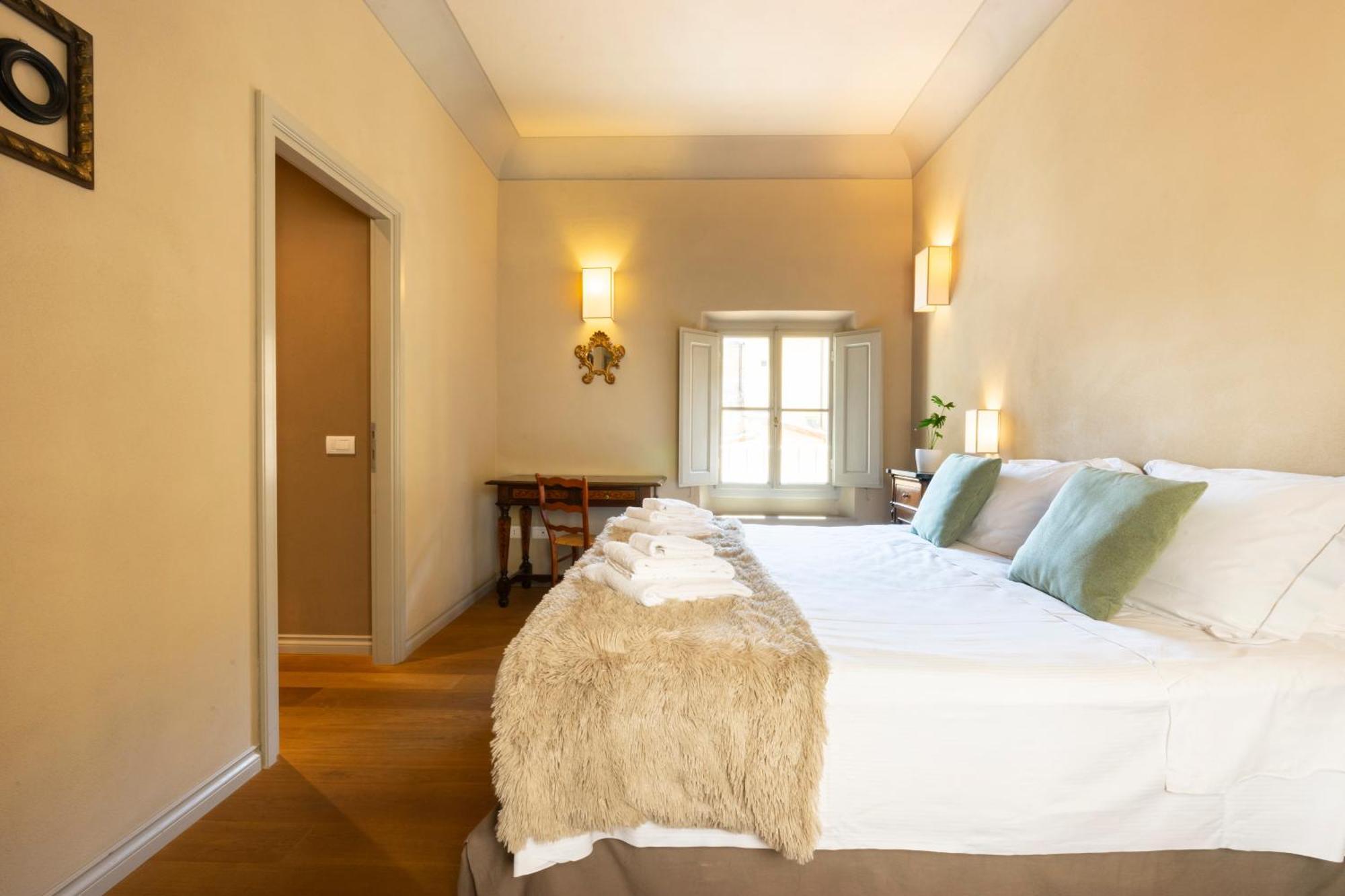 Lux Penthouse Palazzo Strozzi Firenze