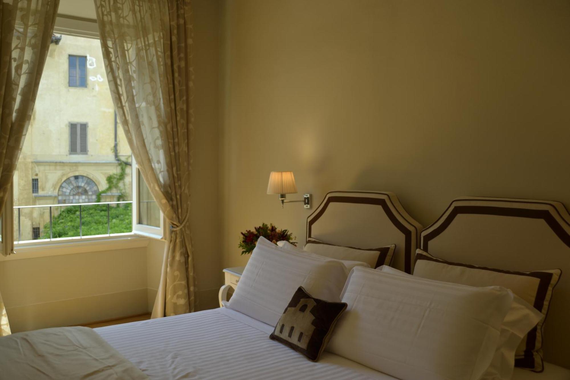 Palazzo Della Stufa Residenza D'epoca Bed & Breakfast 3*