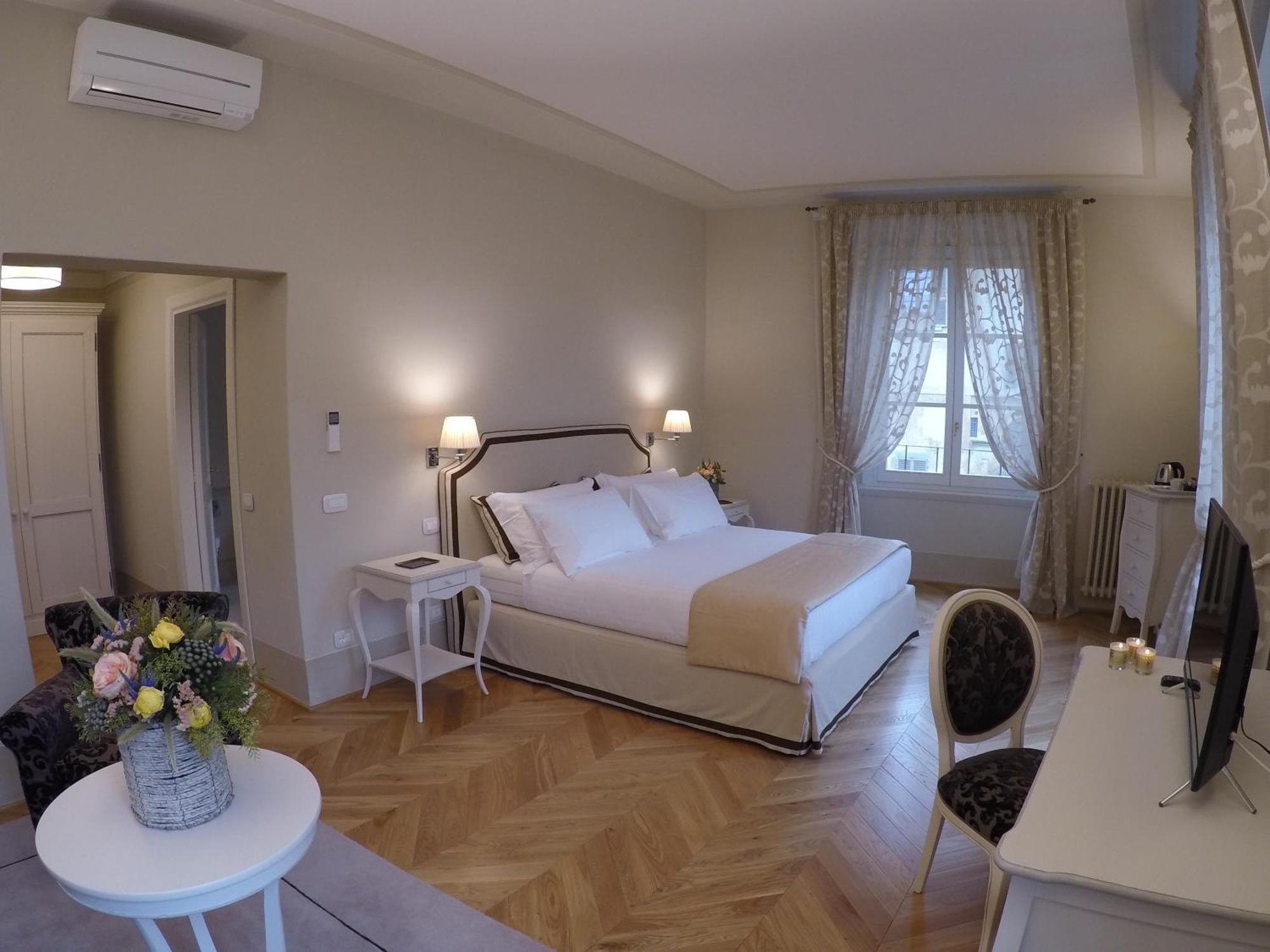 Palazzo Della Stufa Residenza D'epoca Bed & Breakfast Firenze