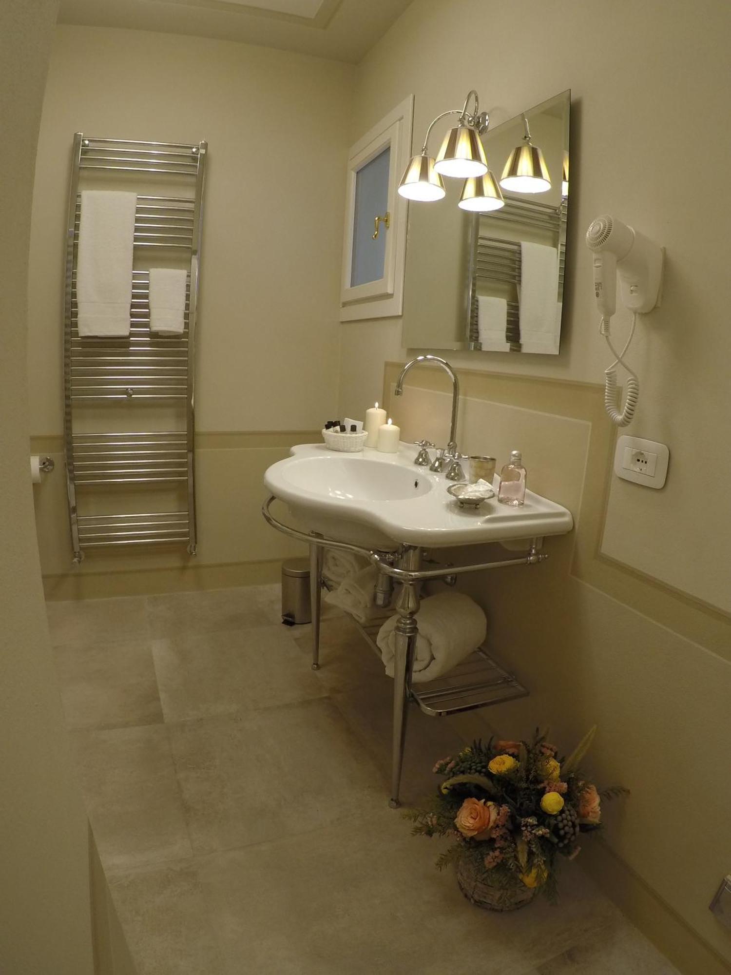 Bed & Breakfast Palazzo Della Stufa Residenza D'epoca Firenze