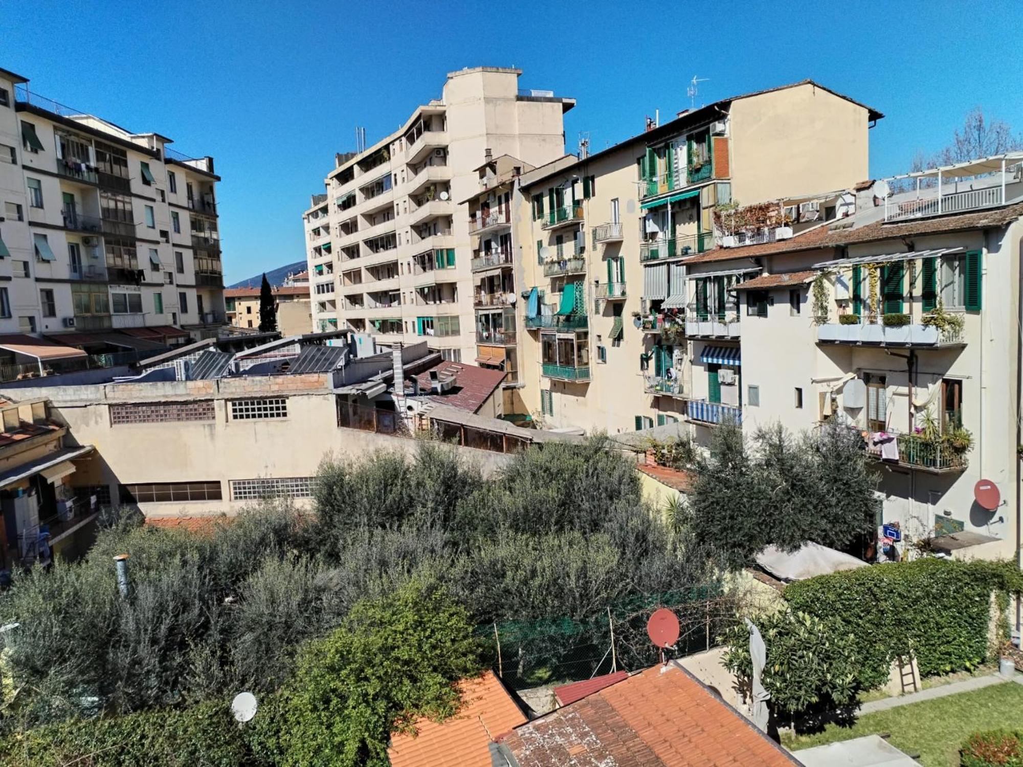 Prato Barone A Firenze