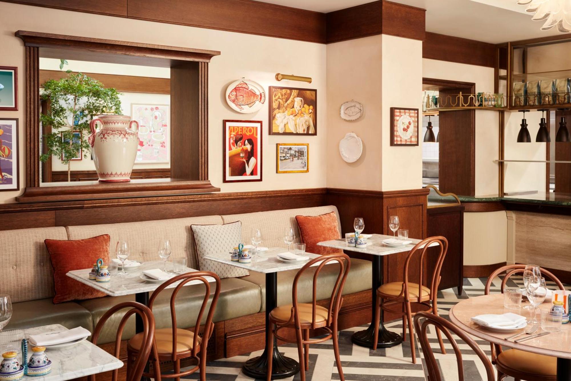 The Hoxton, Hotell 4*