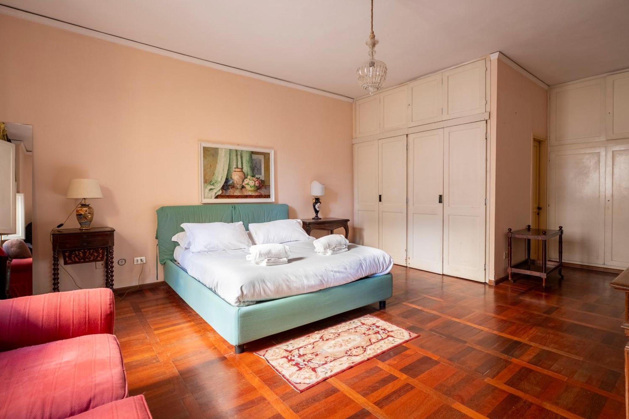 Guest house Caravaggio- Con Bagno Privato In Condiviso Oltrarno