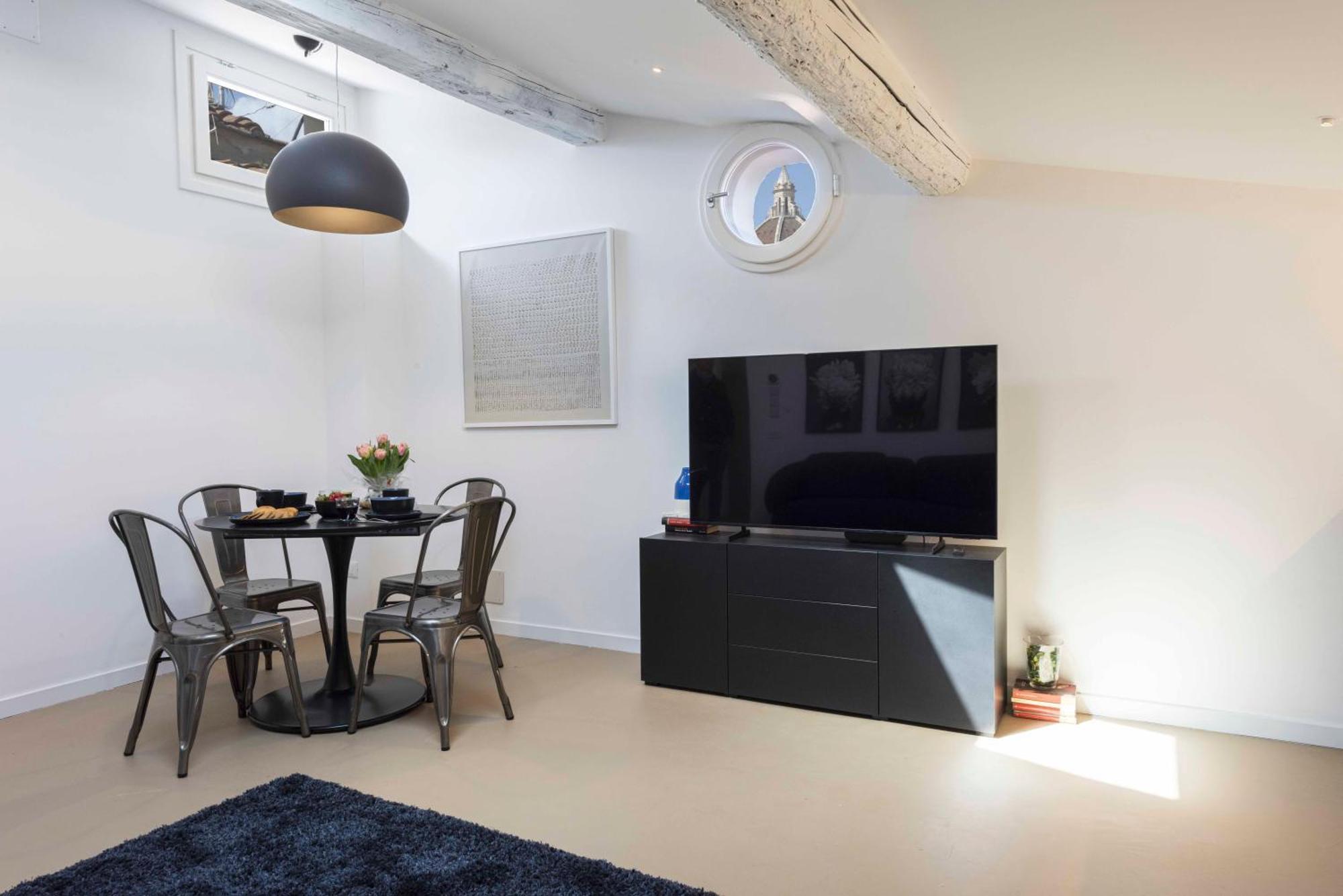 Apartment Lvl By Mmega