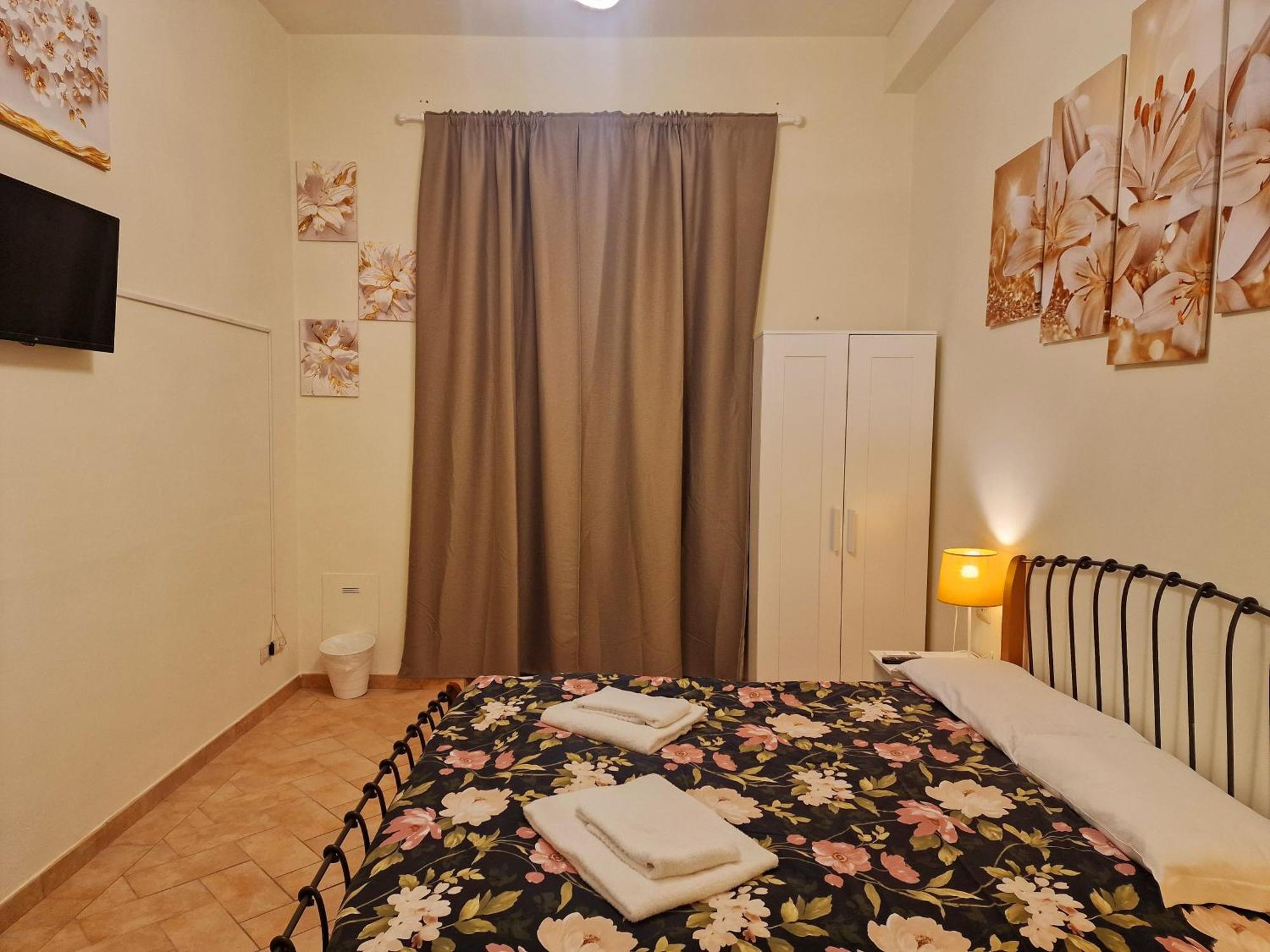 Gasthuis Au Jardin De Florence, 3 Bedrooms, 3 Bathrooms&1 Garden
