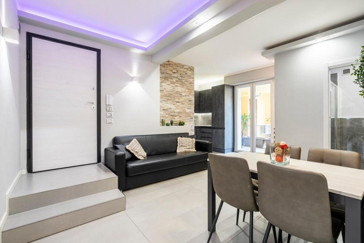 New - 2 Min Metro Batoni - Luxury Con Posto Auto Appartamento *