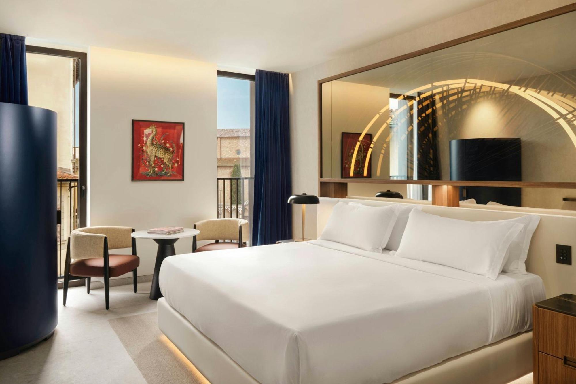 W Hotel *