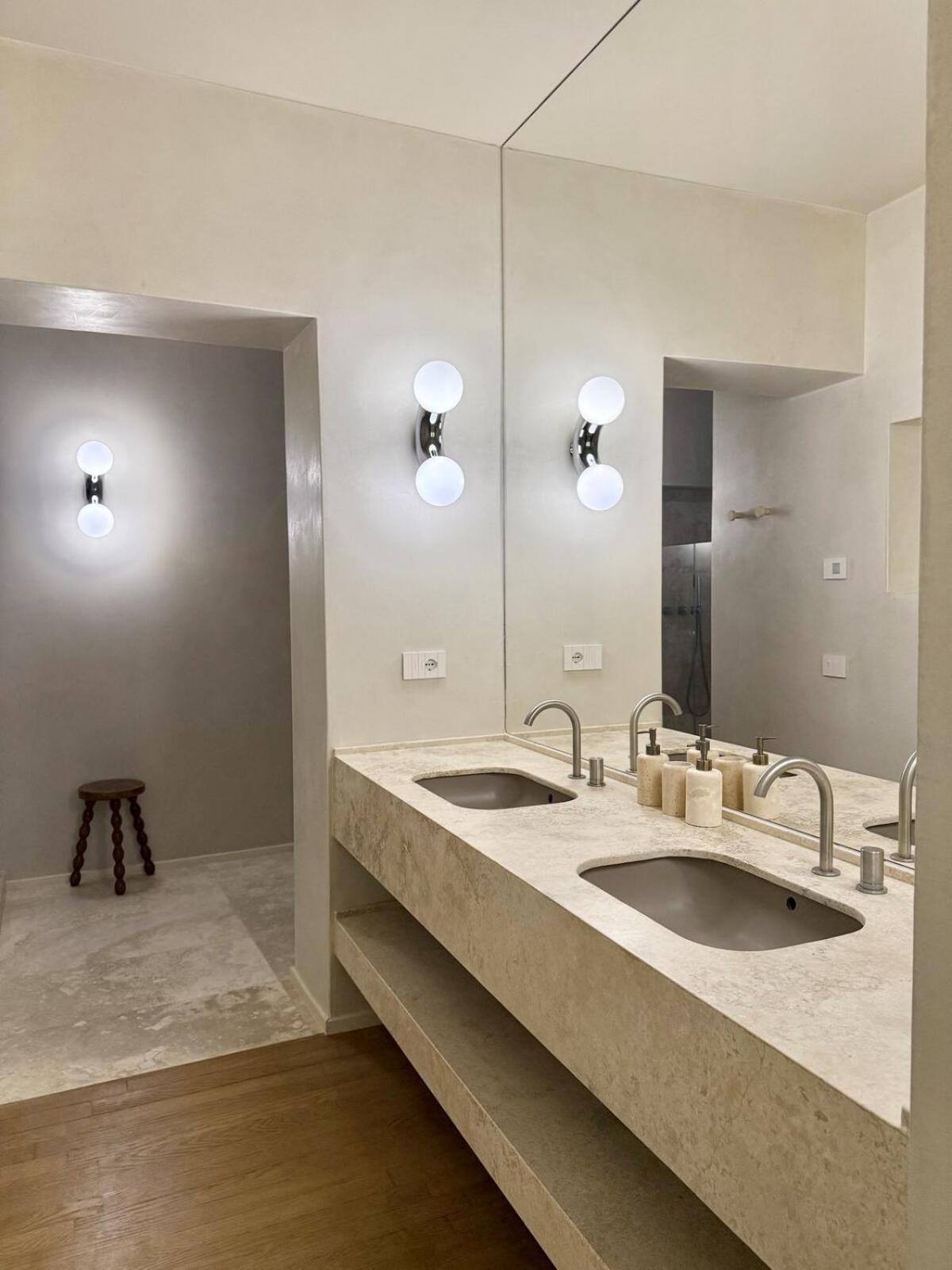 Archibusieri 8 Design Apartment