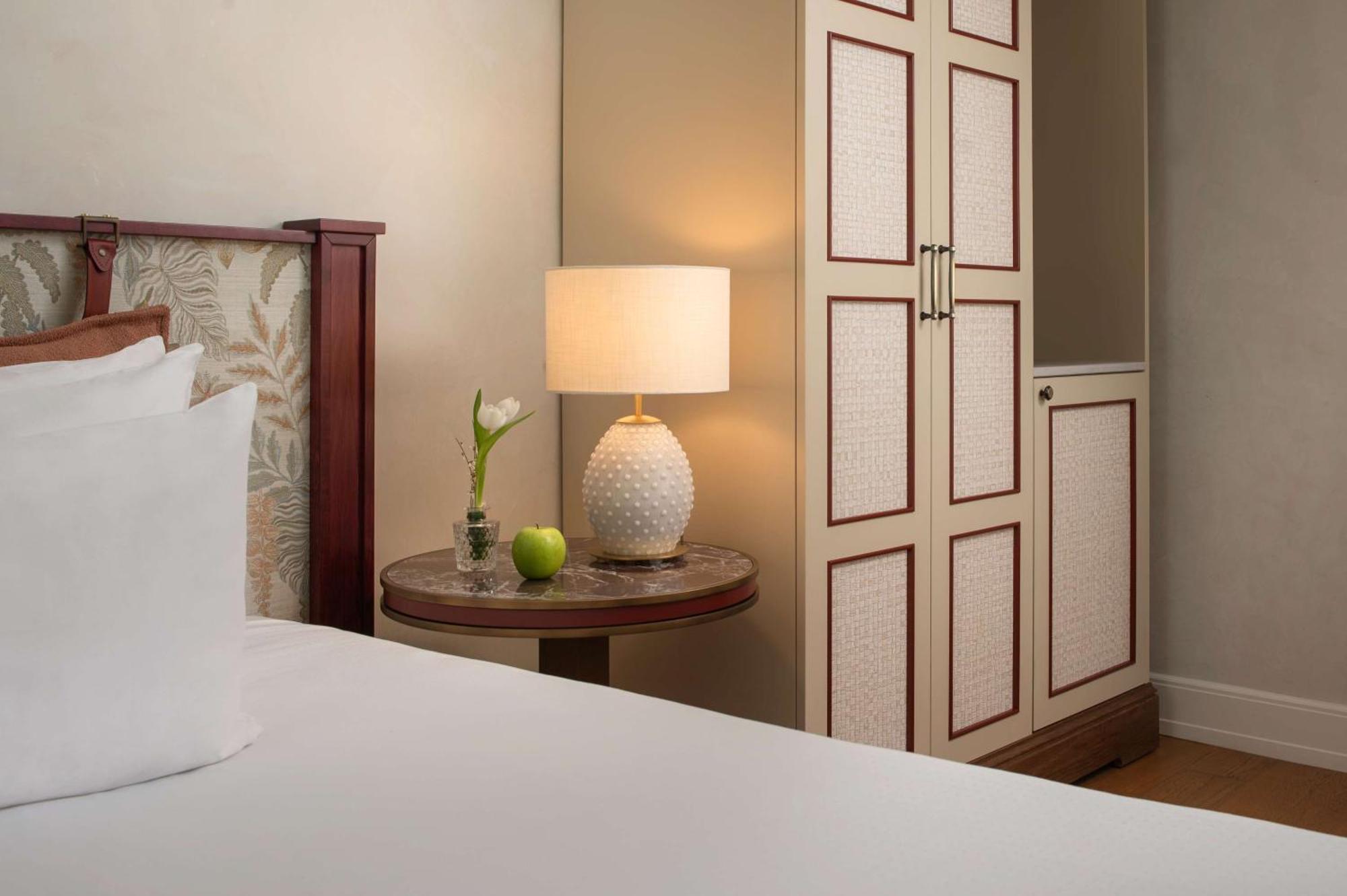 Hotel Nh Collection Porta Rossa 5*