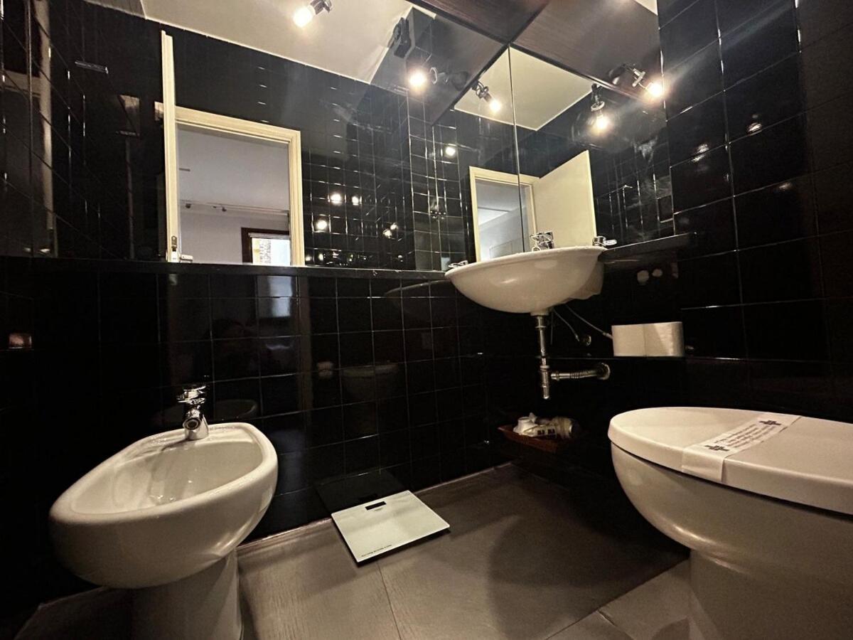 Super In Santa Croce District Apartment *