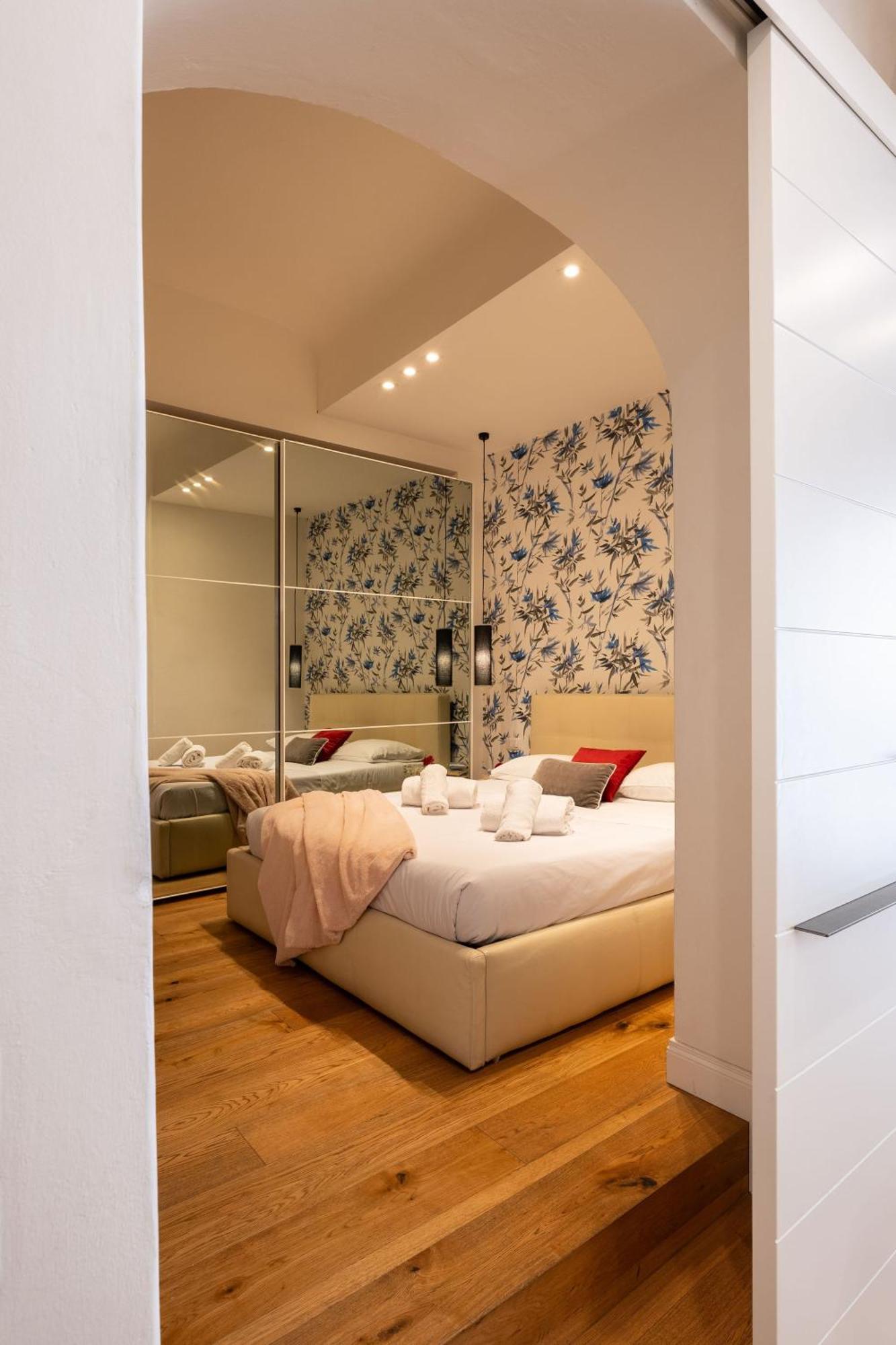 Ta - One Bedroom Luxury In The Fashion District Apartment Florence