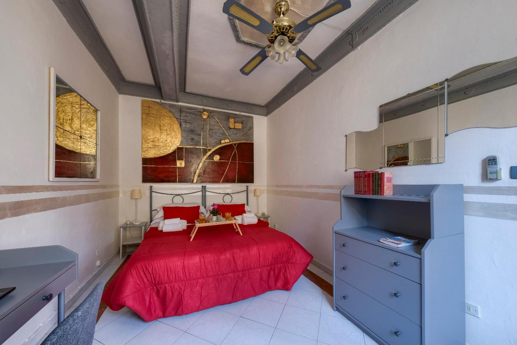 Duomo - Station 2 Minutes Away - Casa Degli Specchi Appartement