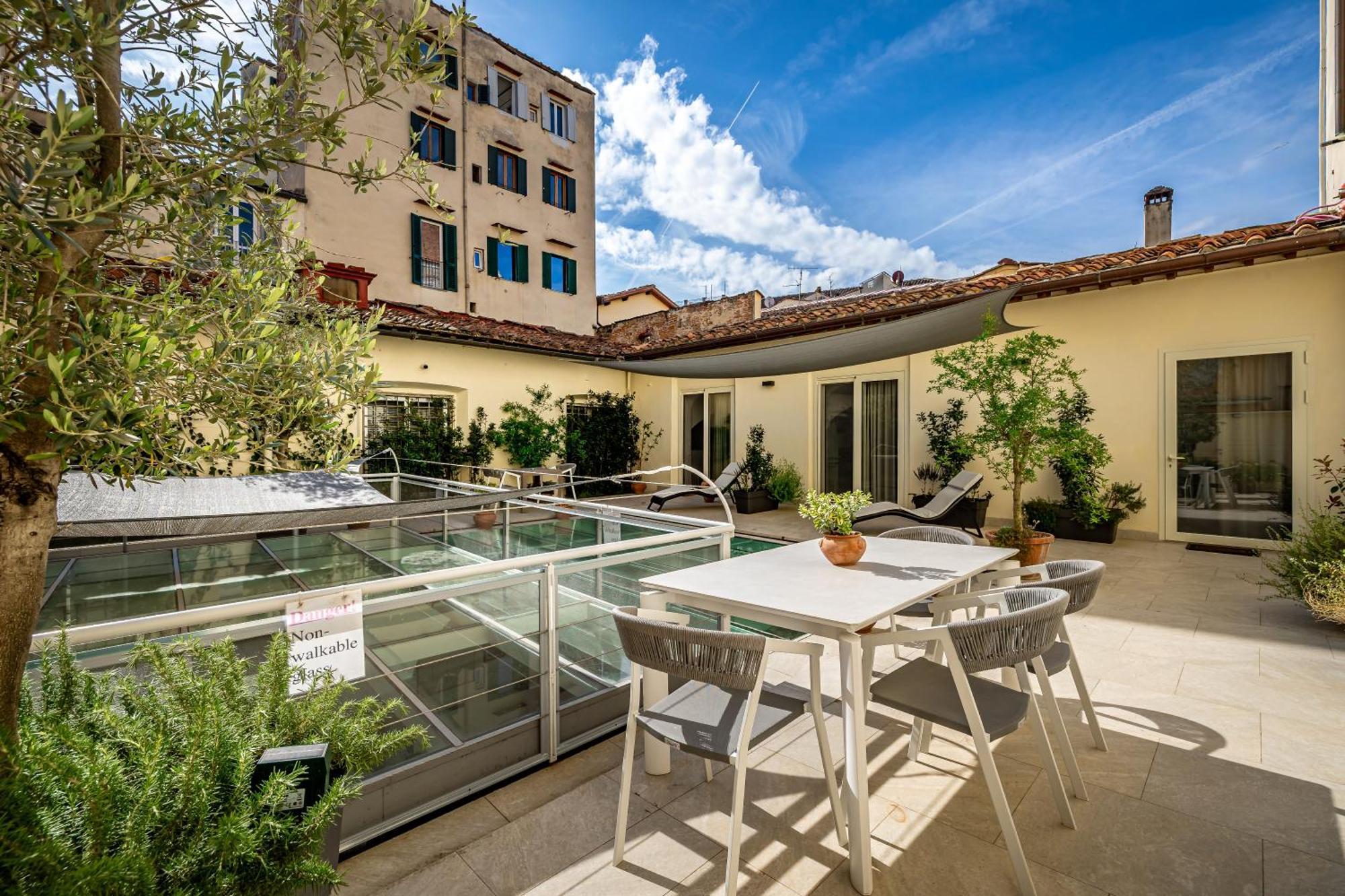 Aparthotel Dimora Collection - Le Corti - Boutique Luxury In A Restored 13th Century Convent, With Sauna And Gym (adults Only) Florence