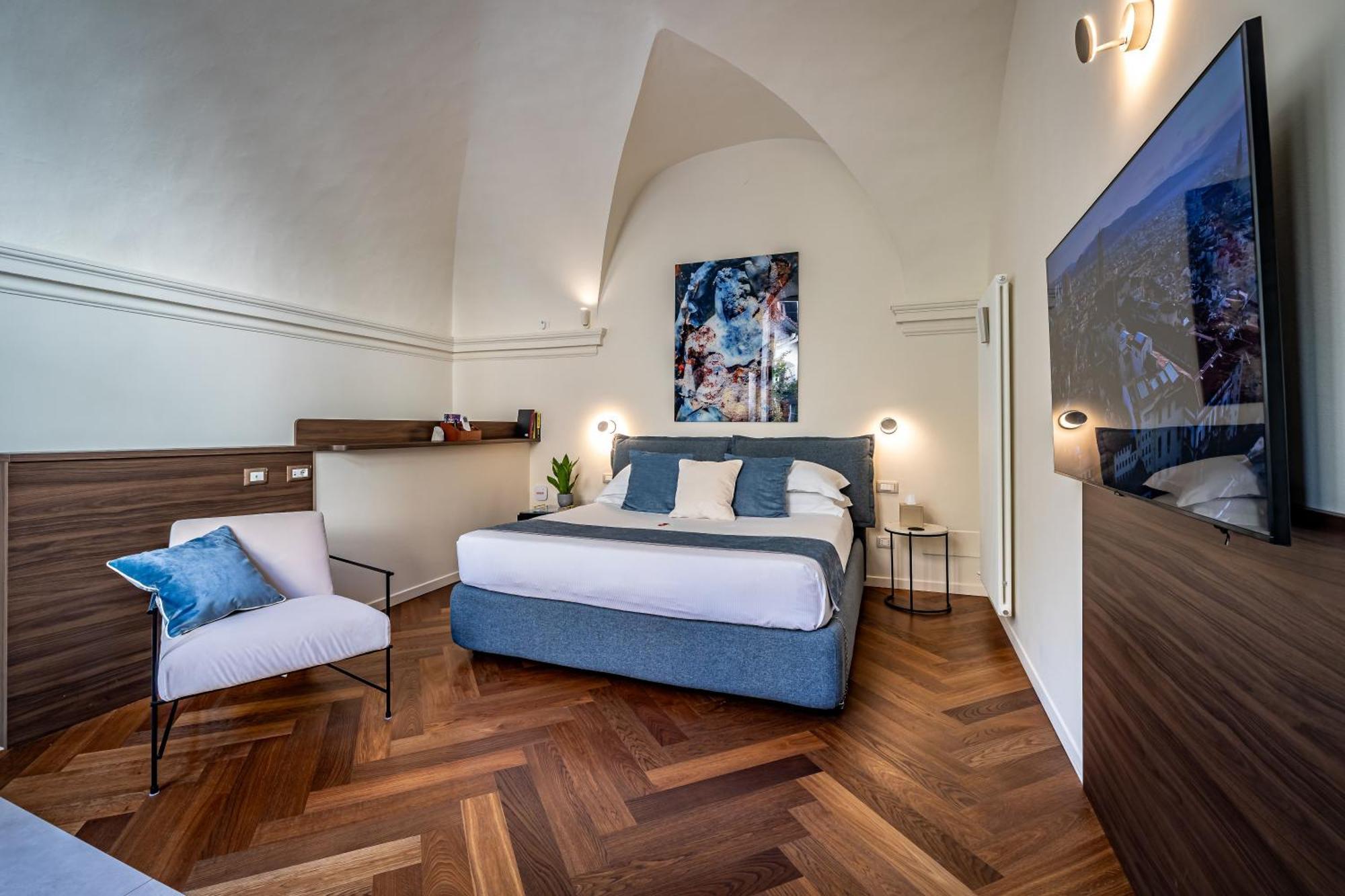 Aparthotel Dimora Collection - Le Corti - Boutique Luxury In A Restored 13th Century Convent, With Sauna And Gym (adults Only)