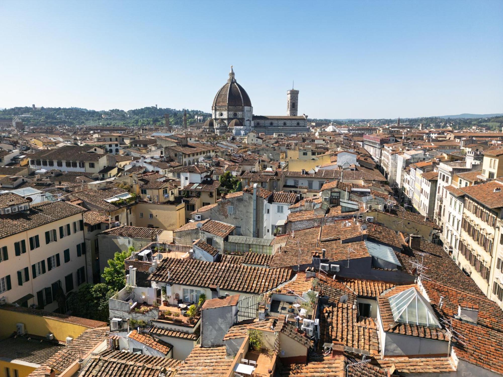Residenza Conte Di Cavour & Rooftop Guest house Florence