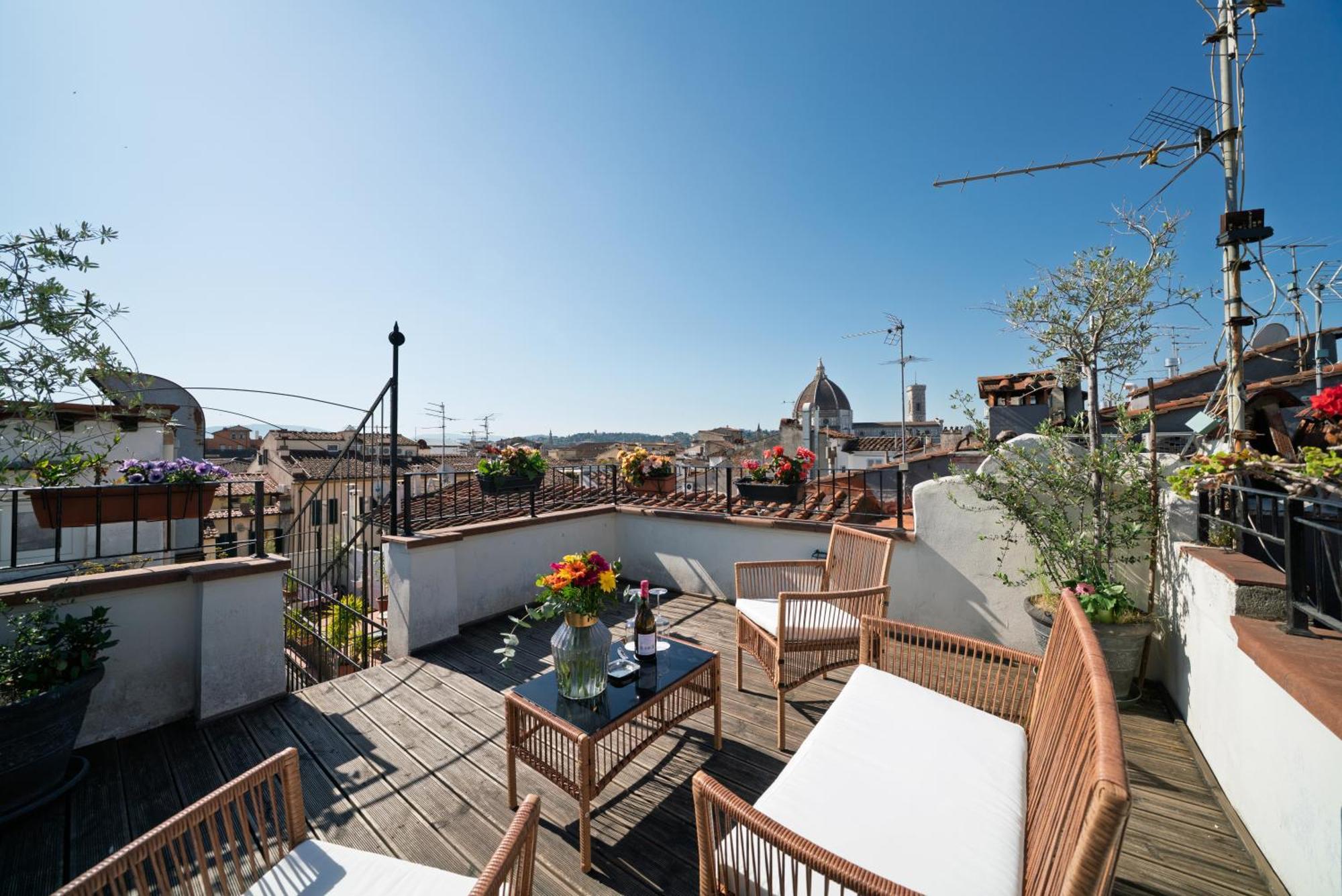 Residenza Conte Di Cavour & Rooftop 2* Florence