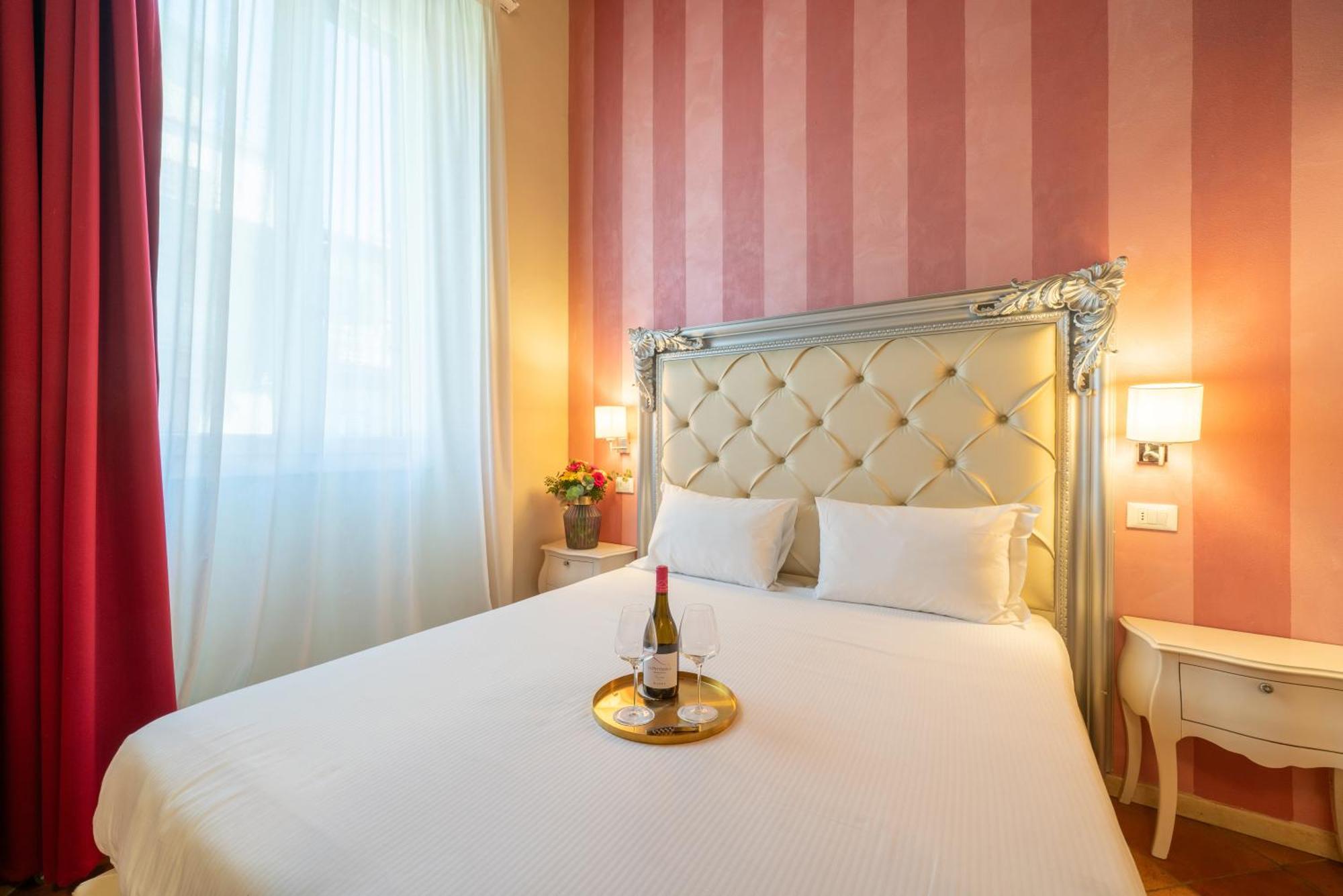 Residenza Conte Di Cavour & Rooftop Guest house 2*
