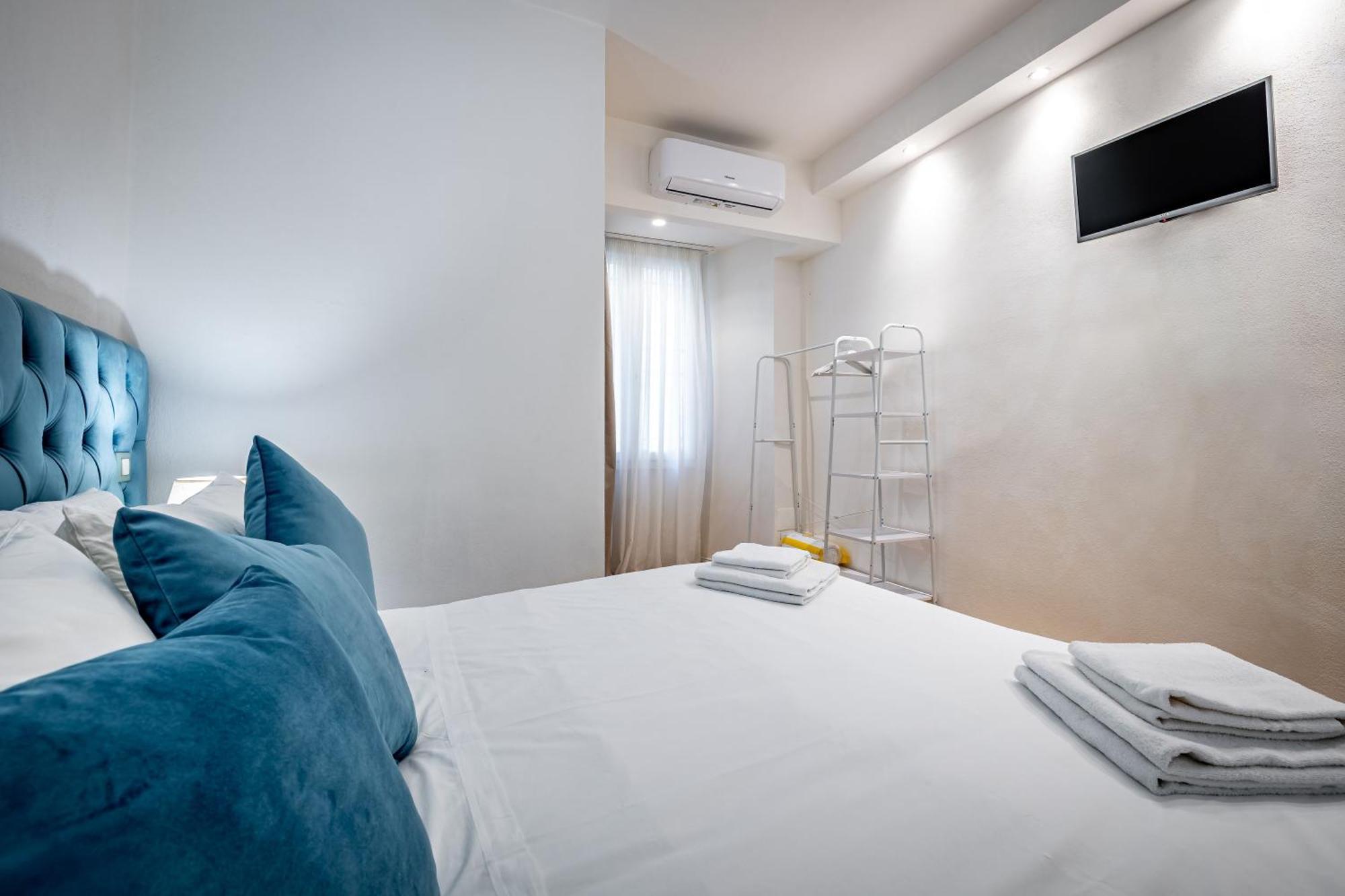 Yd Perfect For A In Near Center Firenze