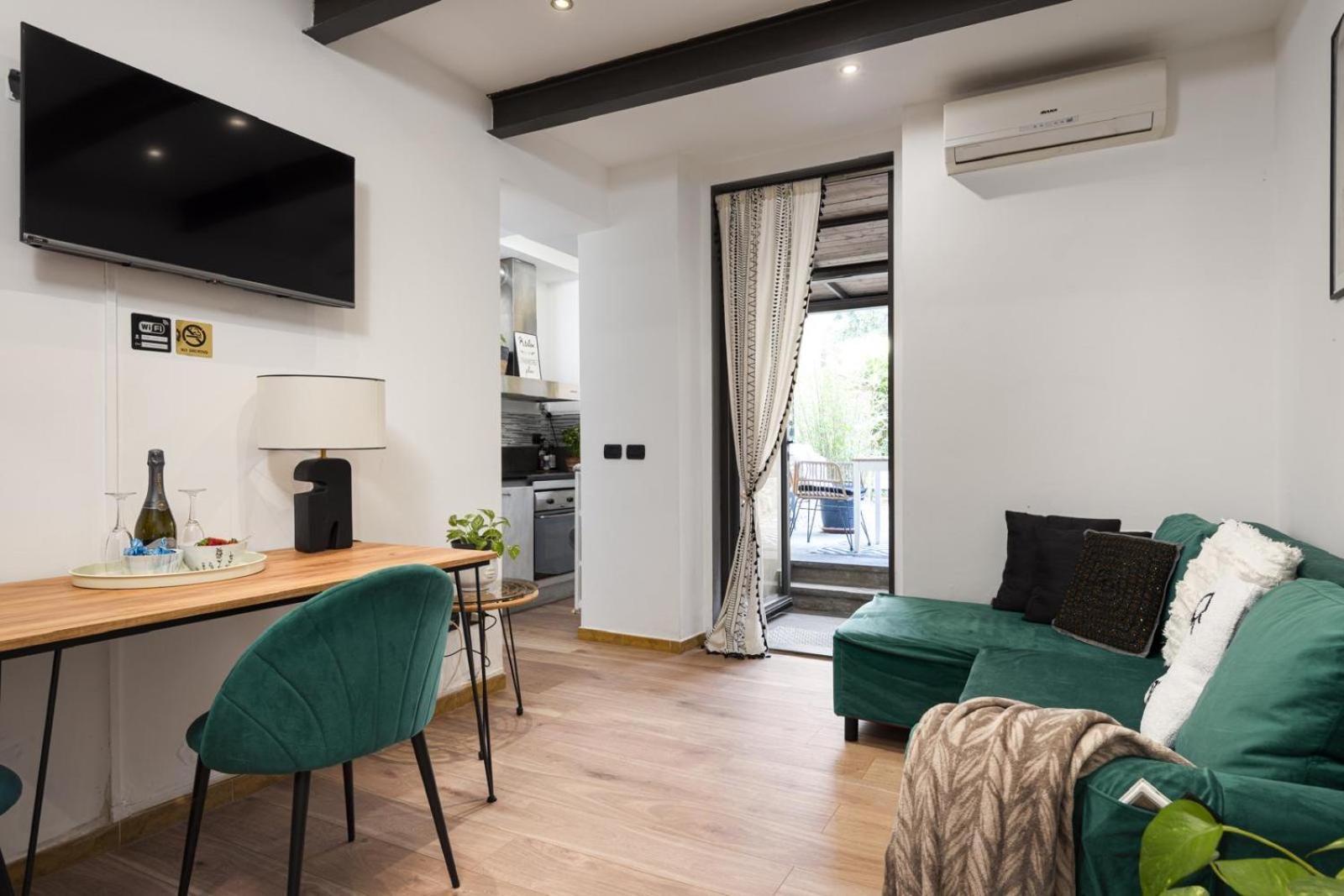 Nadia's Lovely - With Private Garden And Jacuzzi Leilighet Firenze