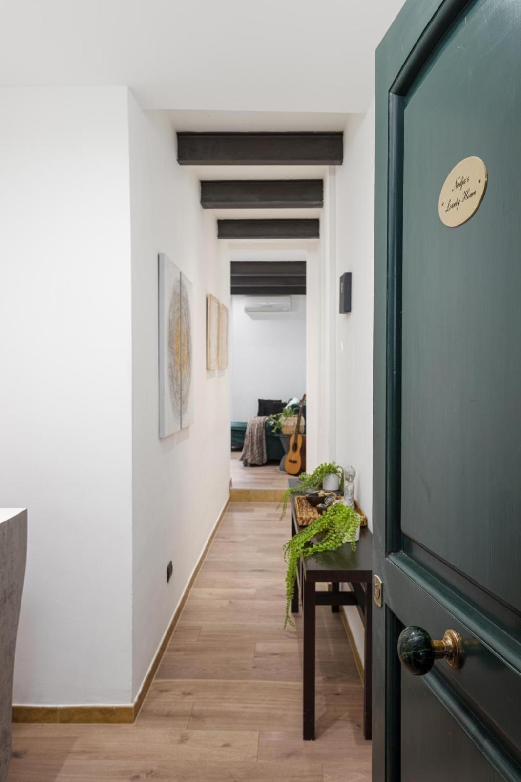 Nadia's Lovely - With Private Garden And Jacuzzi Leilighet *