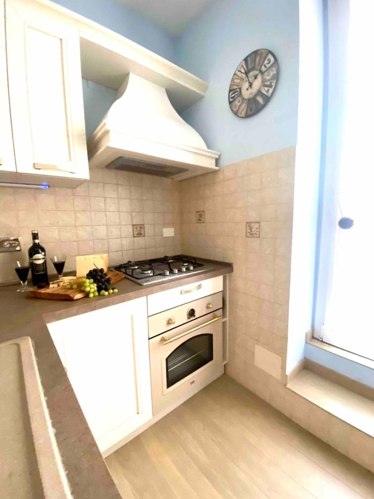 Florart Boutique Apartment, Giardino E Vasca Idro Appartamento