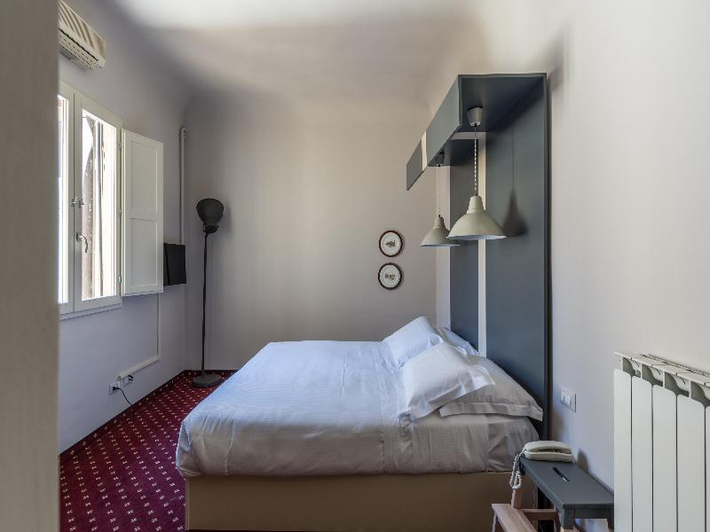 Dome Hotel 3*