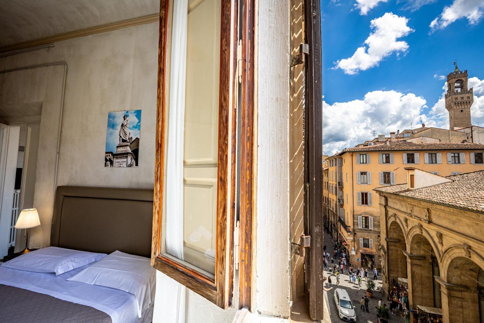 La Loggia Del Porcellino * Firenze