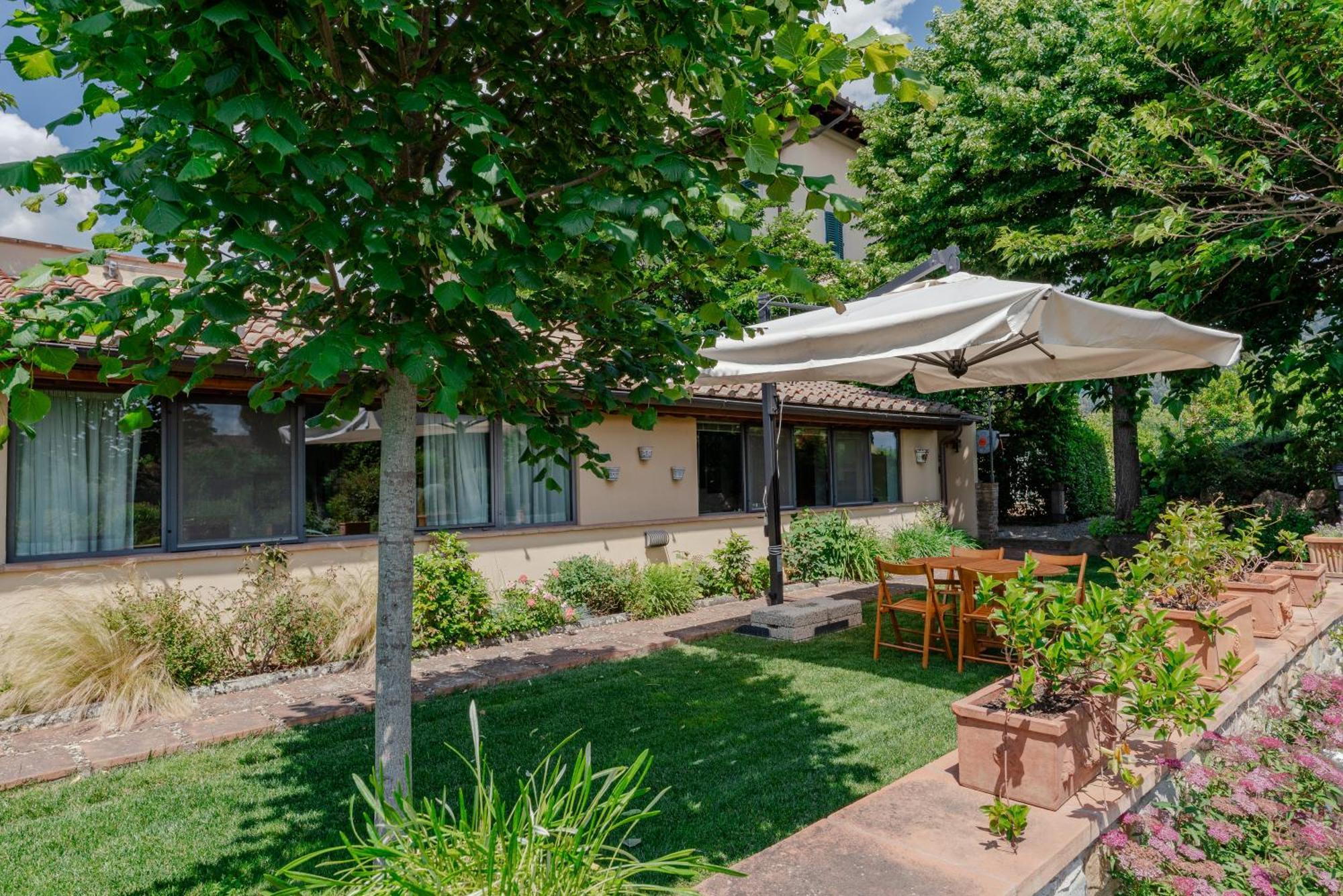 La Serra-stunning Retreat In The Heart Of