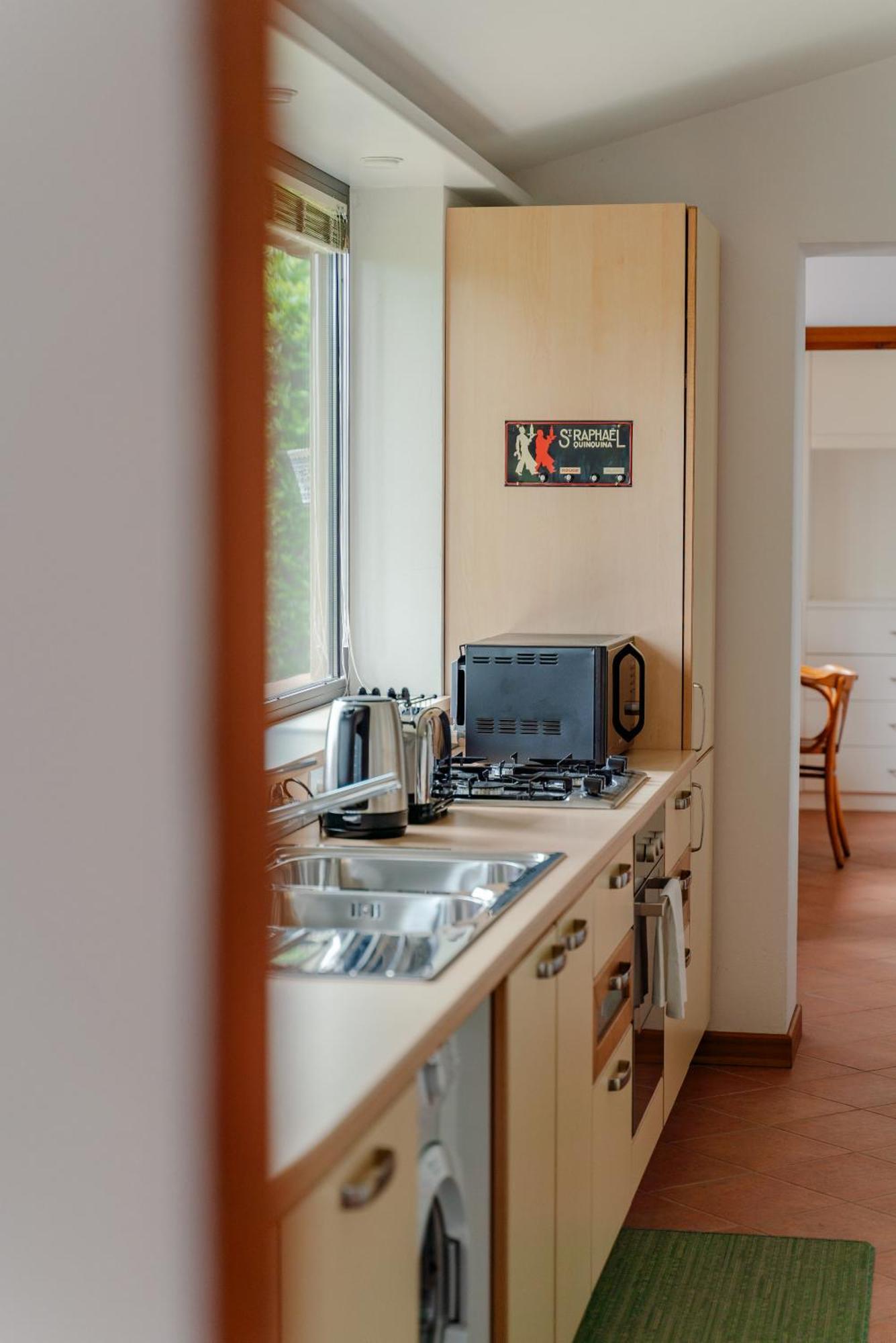La Serra-stunning Retreat In The Heart Of
