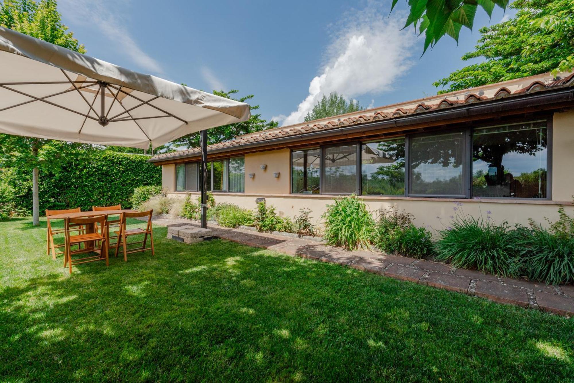 La Serra-stunning Retreat In The Heart Of Feriehus