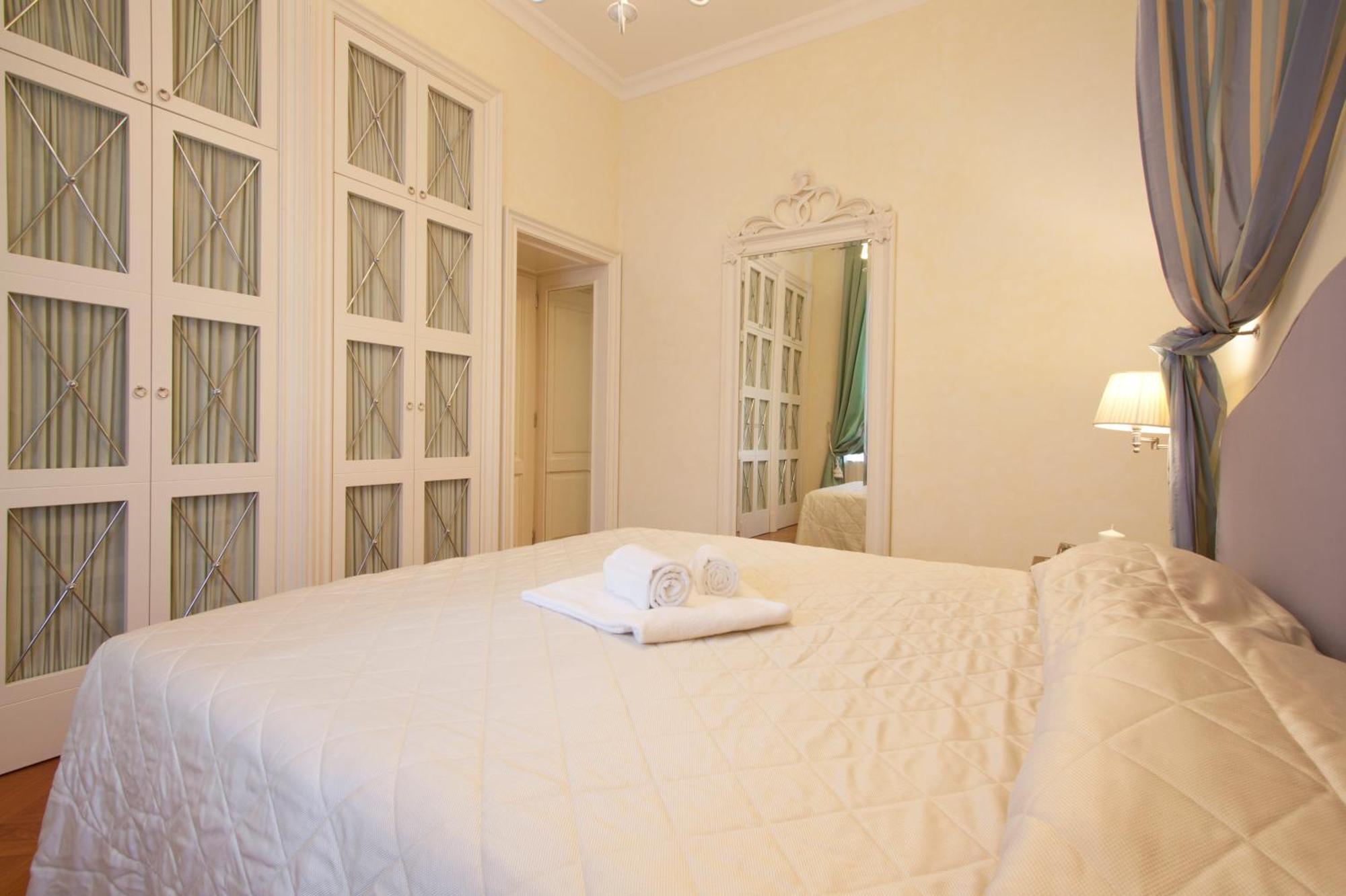 Aparthotel Serristori Palace 2*