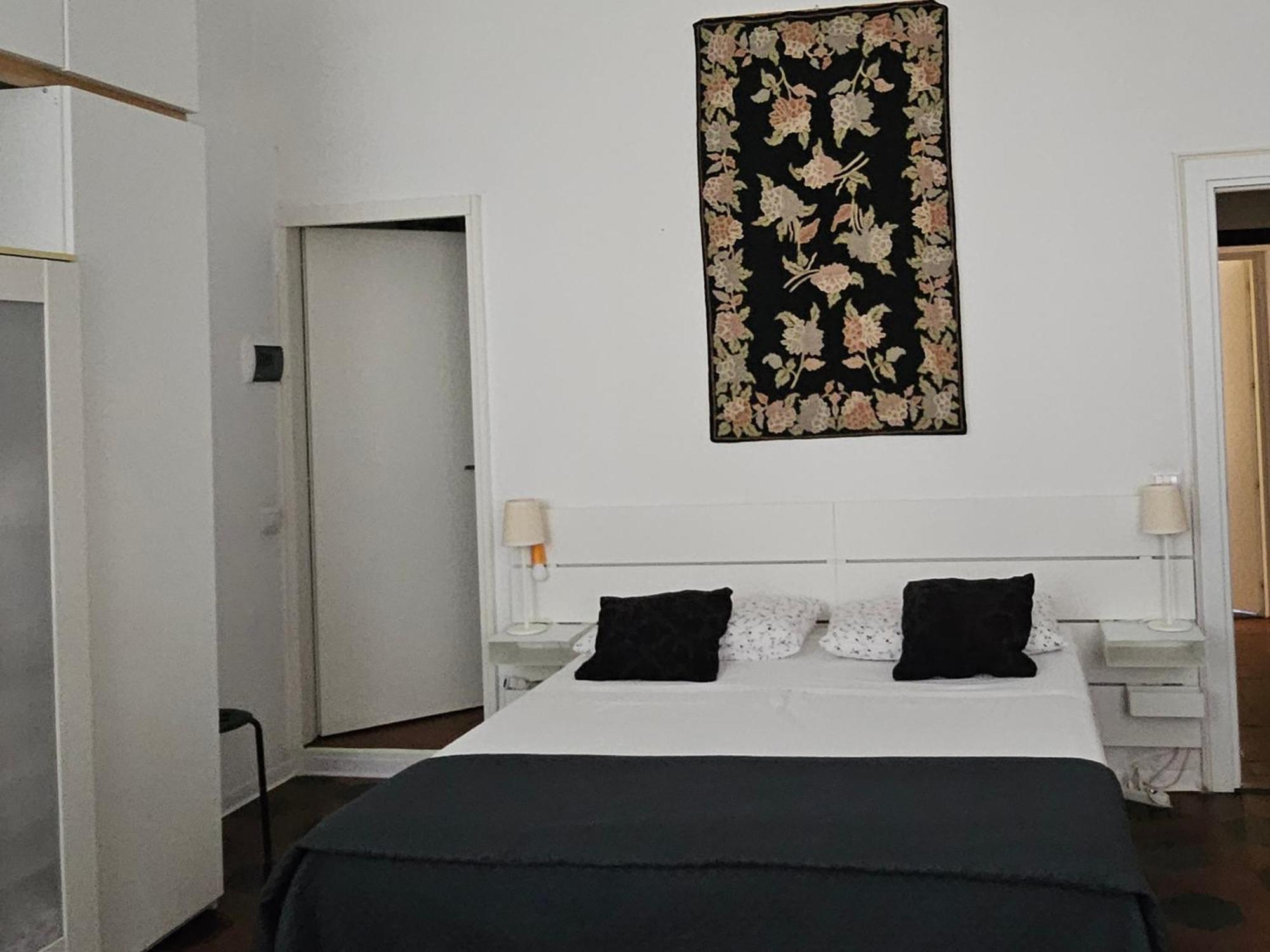 Lucretia House Florence