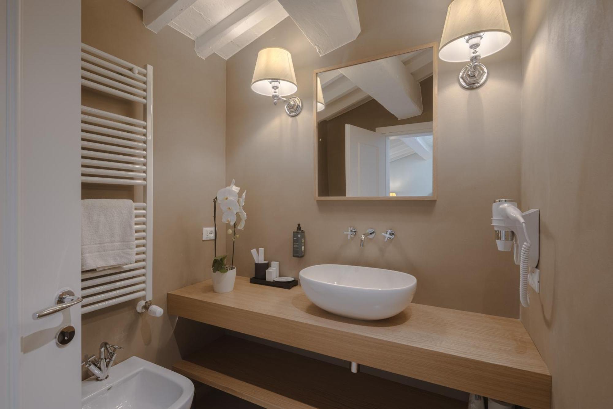 Relais Condotta Guest house 4*