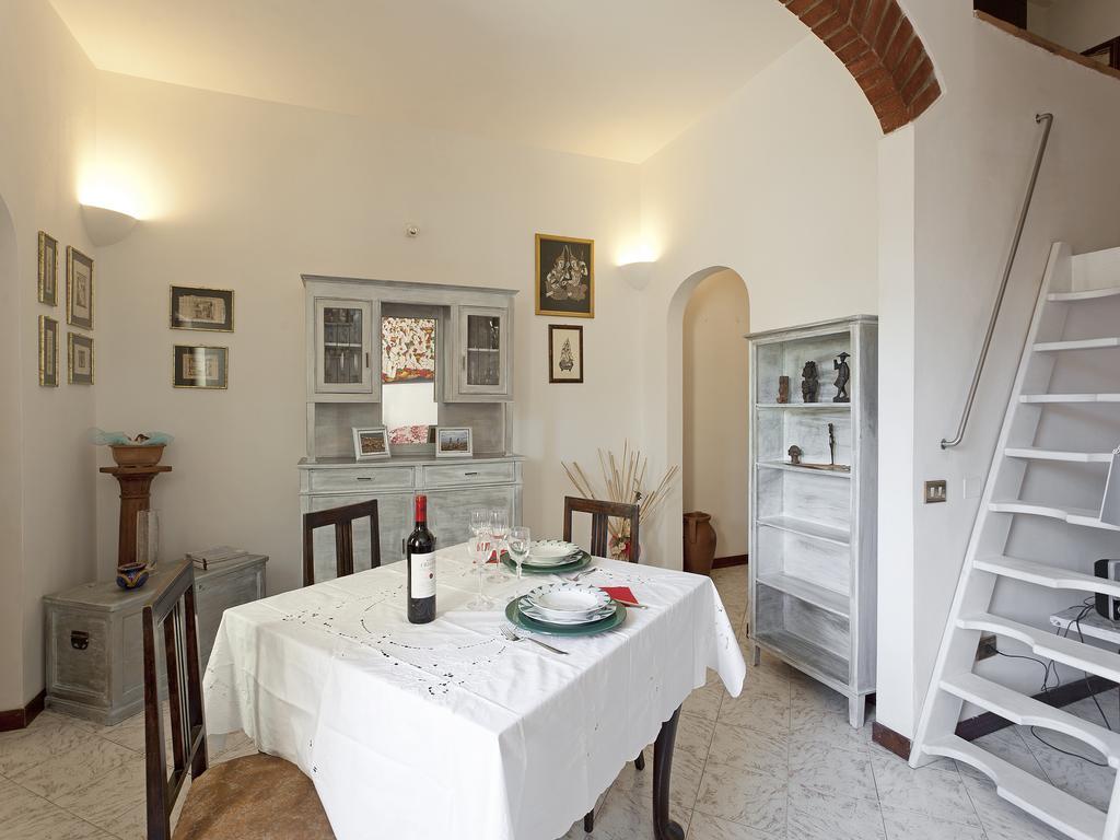 Apartment Oltrarno Silvia Florence