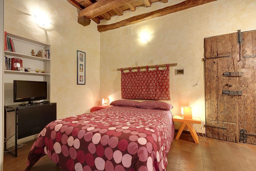 Ponte Vecchio Leilighet *