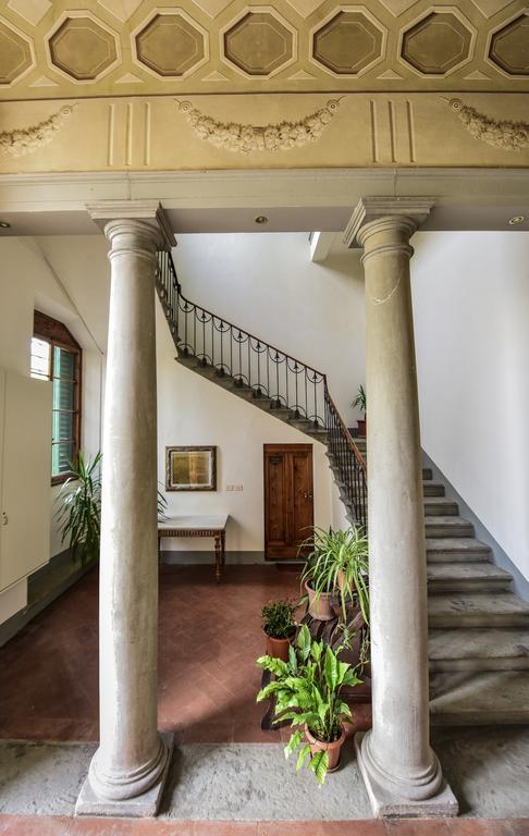 Torre Dei Lari Residenza D'epoca Bed & Breakfast Firenze