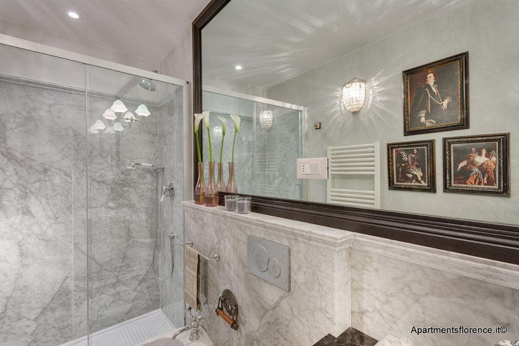 - Signoria Art Apartment Florence