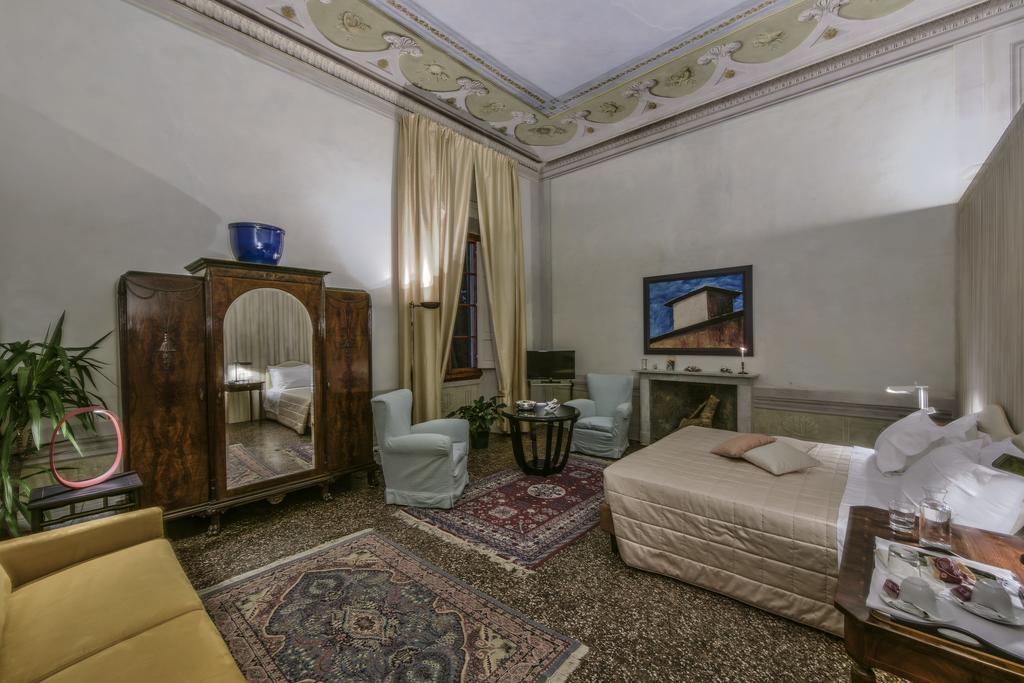 Torre Dei Lari Residenza D'epoca 3*