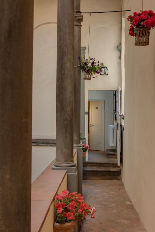 Residenza D'epoca Borgo Albizi Gjestgiverier Firenze