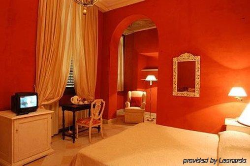 Couette-café Alloro 3*