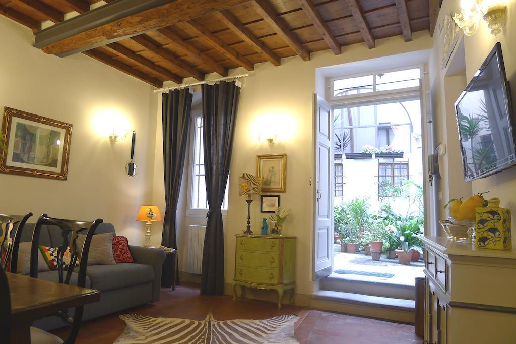 Pavone Firenze