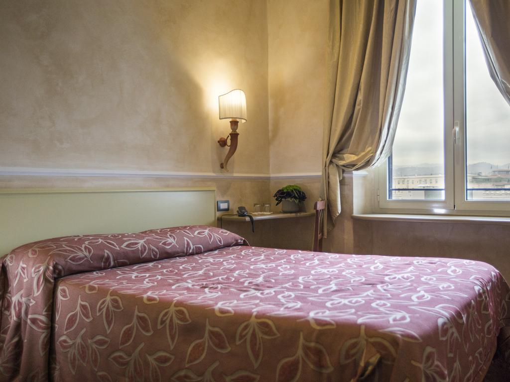 Hotel Aurora 3*