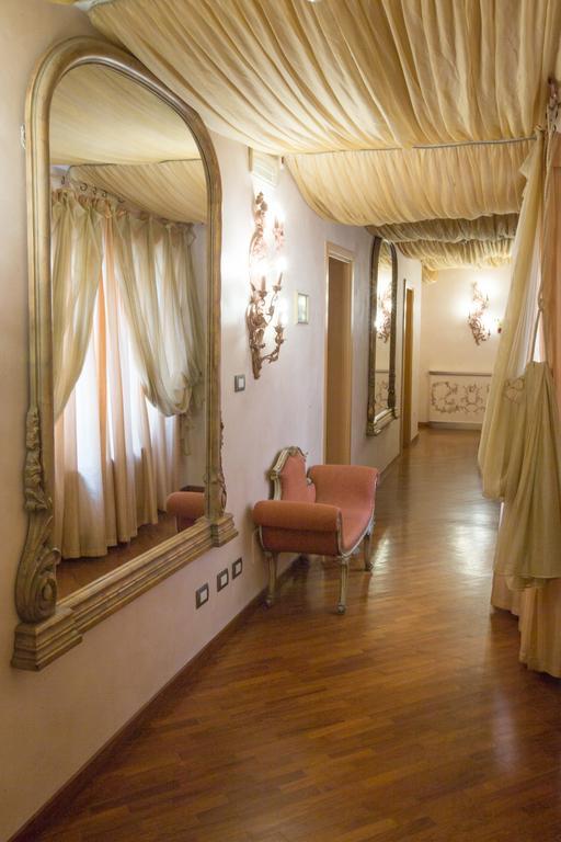 Hotel Aurora 3*
