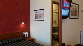 Bed & Breakfast Maison De Charme 2*