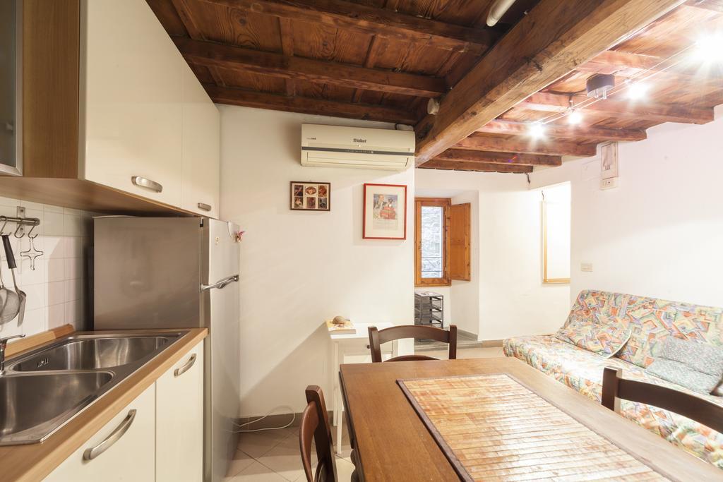 Appartement Lambertesca 8 *